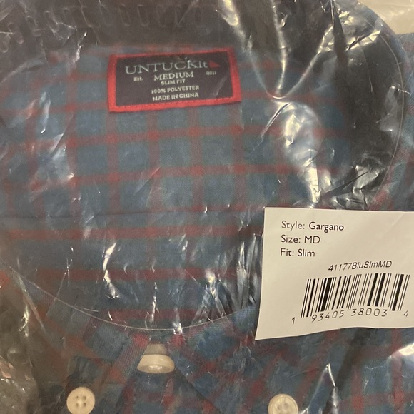 UNTUCKit - Picture 3 of 3